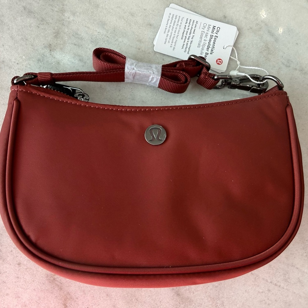 Lululemon City Essentials Mini Shoulder Bag 1L